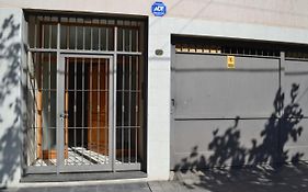 Departamento completo, cochera, parrilla. Zona Parque Central